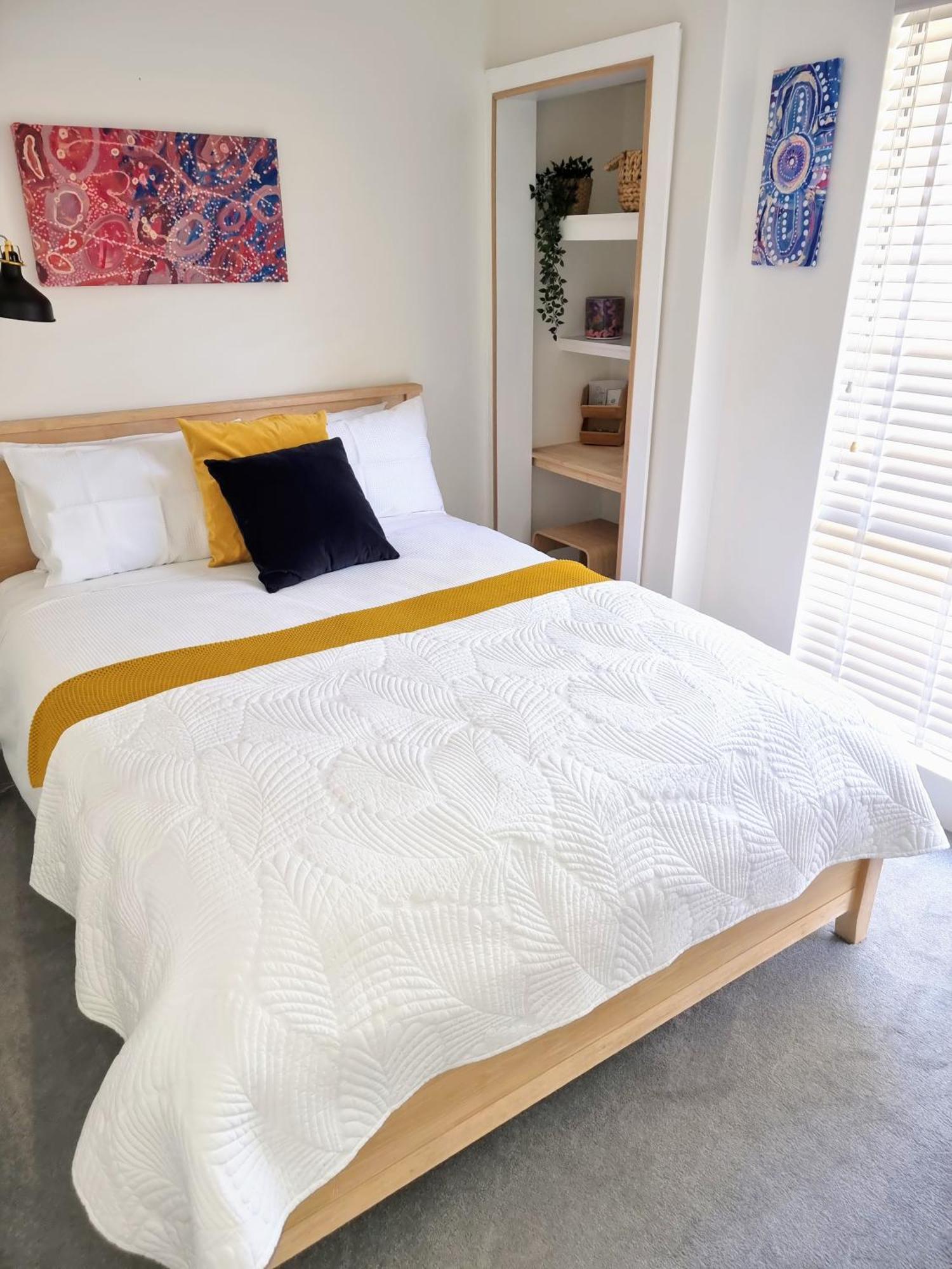 Queen Bed Apartment- No Sharing, Your Very Own Space Quinns Rocks 외부 사진